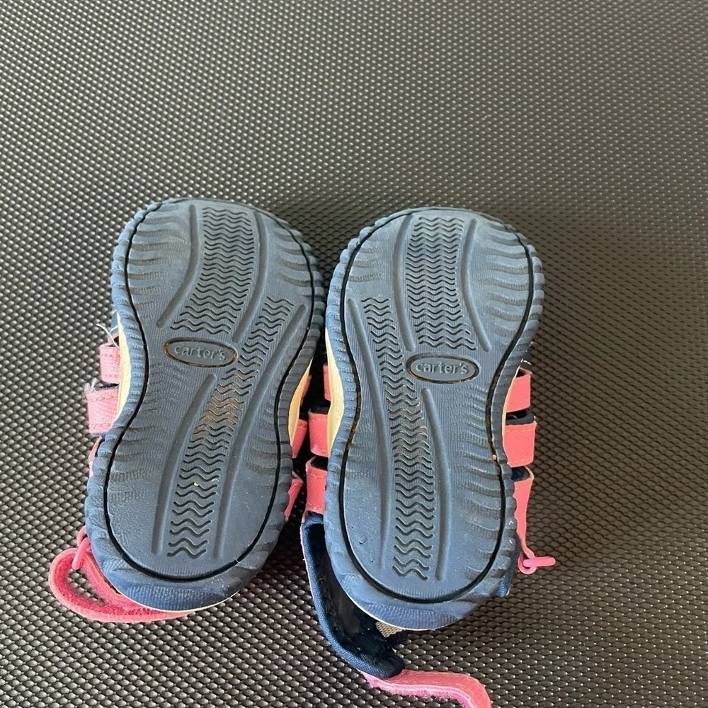 Carters water shoes closed toe athletic shoes size 5 pink blue